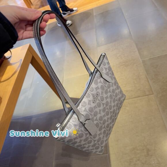 NWT COACH Fiona Zip Tote Bag In Signature Canvas CW396, Gray/Silver - Picture 4 of 8